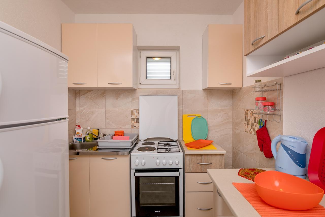 Apartments Mitrovic Luštica Luaran gambar