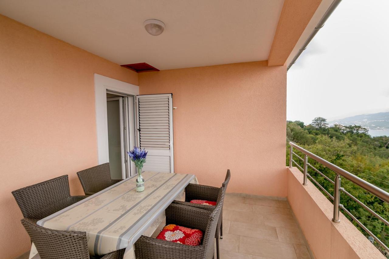 Apartments Mitrovic Luštica Luaran gambar